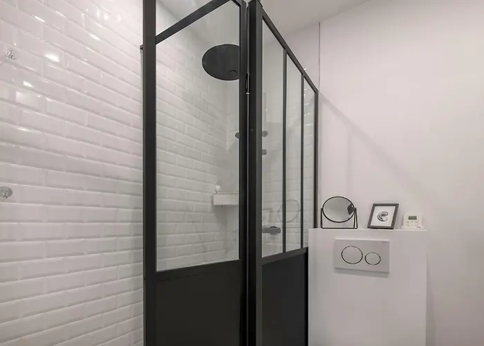 800m De La - 3 Adultes Et 1 Enfant * Le Croisic